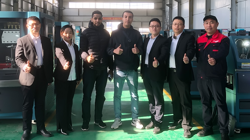 Warmly welcome moroccan customers to visit the common rail test bench factory